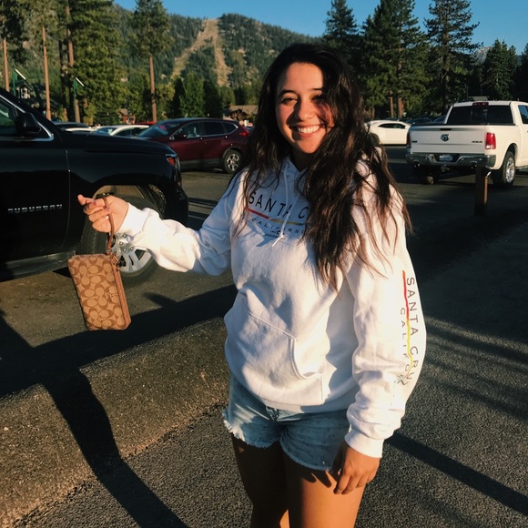 Meet your Posher, Macy - Picture 3 of 4